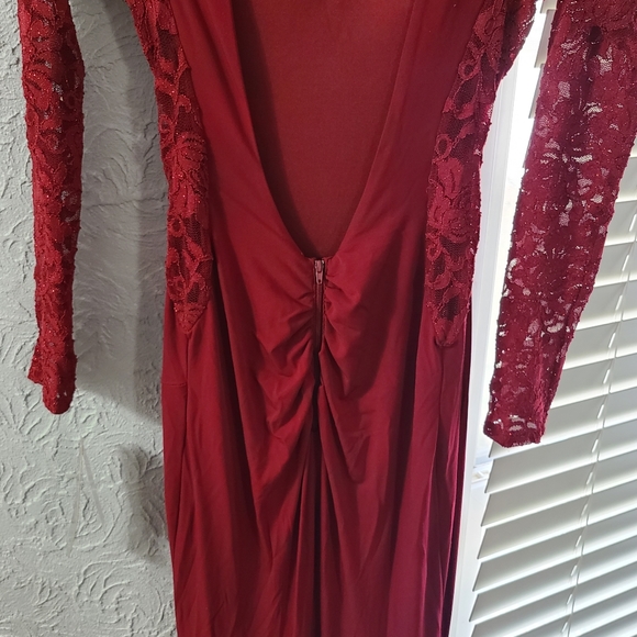 Red Open Back Lace Sleeve Trumpet Dress - Picture 7 of 16